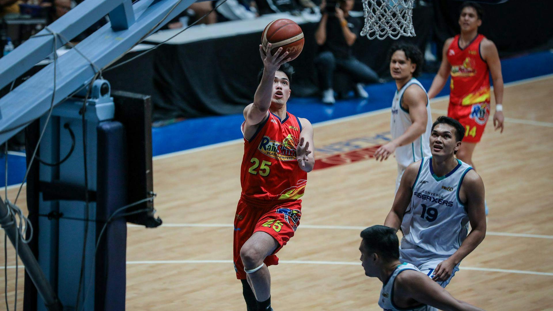 PBA: Leonard Santillan, ROS chase 2x-to-beat edge vs Magnolia in historic Bahrain game
